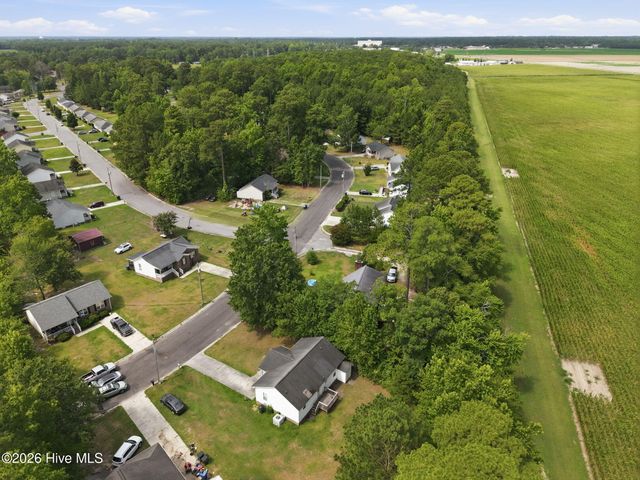 1402 Lockwood Road, Kinston, NC 28501