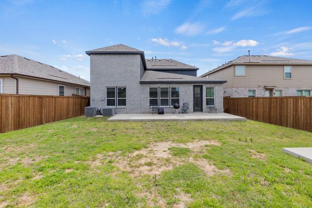 925 West Drive, Aubrey, TX 76227