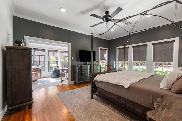 107 Pershing Avenue, Bryan, TX 77840
