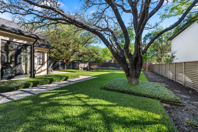 107 Pershing Avenue, Bryan, TX 77840