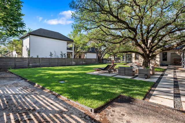 107 Pershing Avenue, Bryan, TX 77840