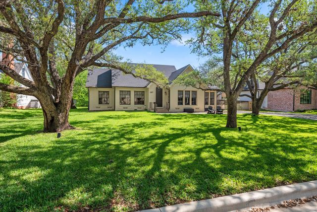 107 Pershing Avenue, Bryan, TX 77840