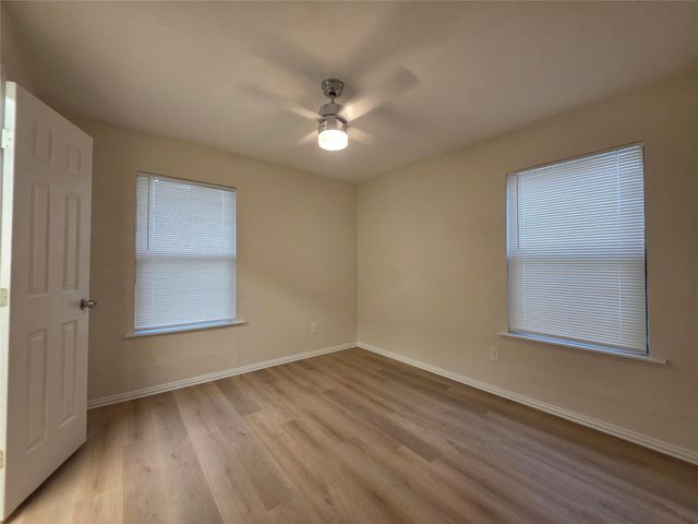104 E Eggleston ST, Manor, TX 78653