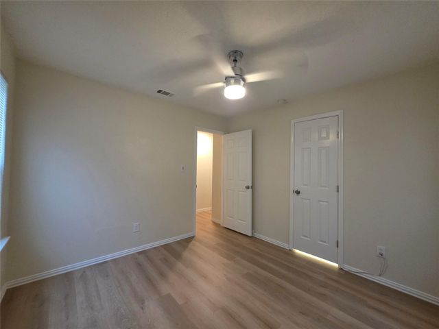 104 E Eggleston ST, Manor, TX 78653