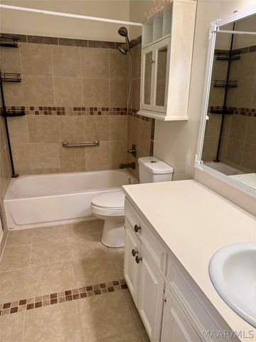 2256 SEMMES Drive, Montgomery, AL 36106