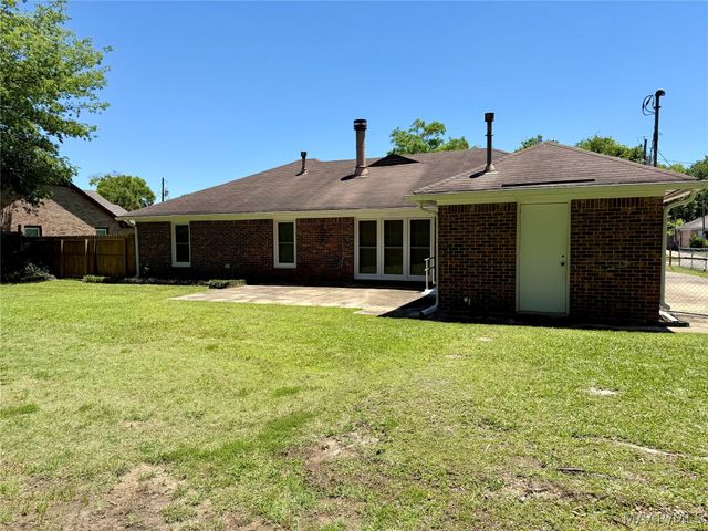 2256 SEMMES Drive, Montgomery, AL 36106