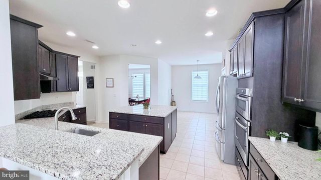 98 APPLEGATE WAY, Chesterfield, NJ 08515