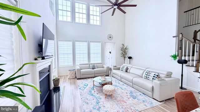 98 APPLEGATE WAY, Chesterfield, NJ 08515