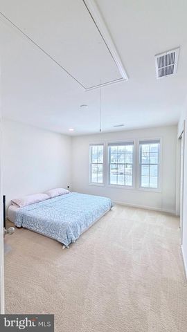 98 APPLEGATE WAY, Chesterfield, NJ 08515