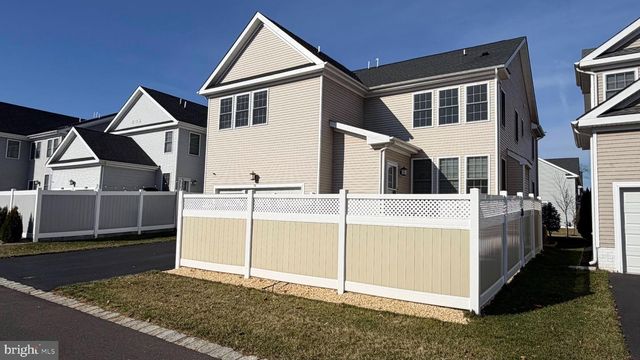 98 APPLEGATE WAY, Chesterfield, NJ 08515