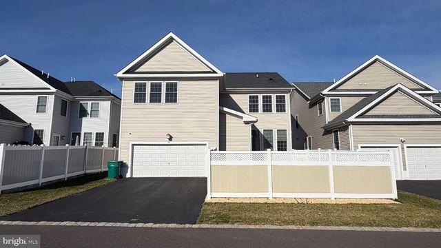98 APPLEGATE WAY, Chesterfield, NJ 08515