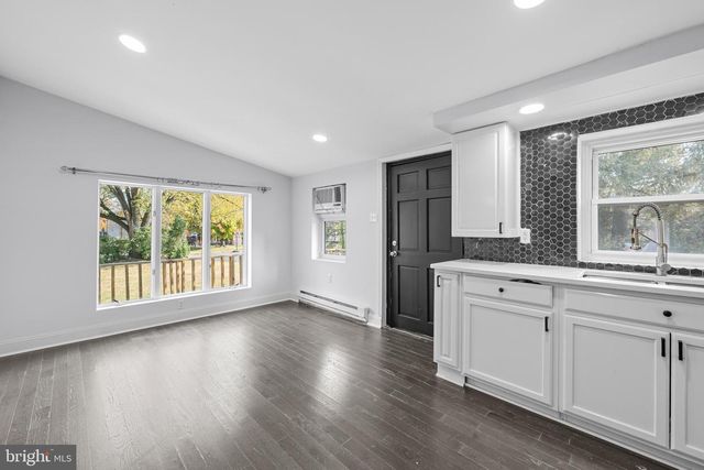 208 S ELM ST, Robesonia, PA 19551