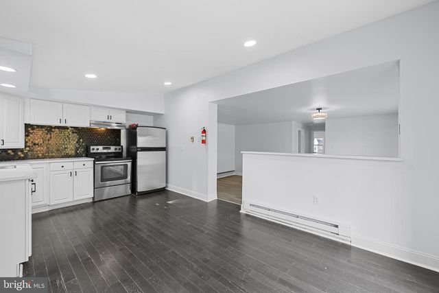 208 S ELM ST, Robesonia, PA 19551