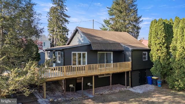 208 S ELM ST, Robesonia, PA 19551