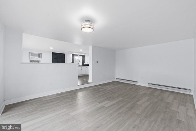 208 S ELM ST, Robesonia, PA 19551