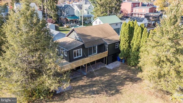 208 S ELM ST, Robesonia, PA 19551