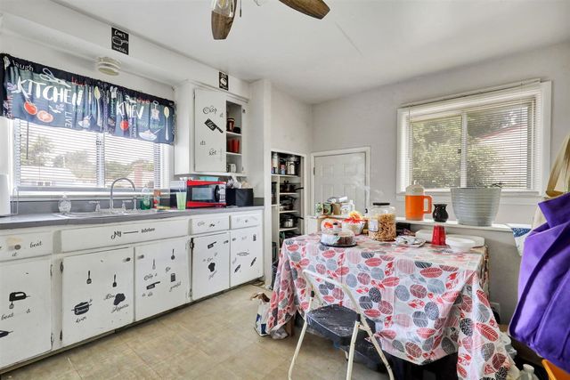4627 Lowcroft Avenue, Lansing, MI 48910