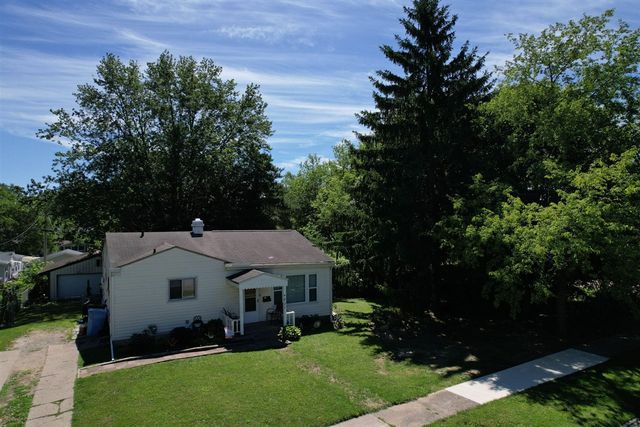 4627 Lowcroft Avenue, Lansing, MI 48910