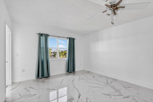 9872 Marina Boulevard 1433, Boca Raton, FL 33428