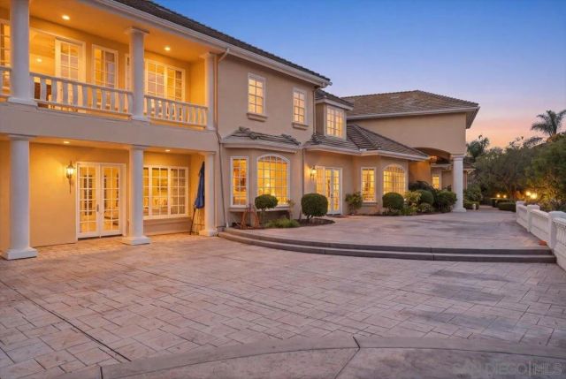 6150 Avenida Alteras, Rancho Santa Fe, CA 92067