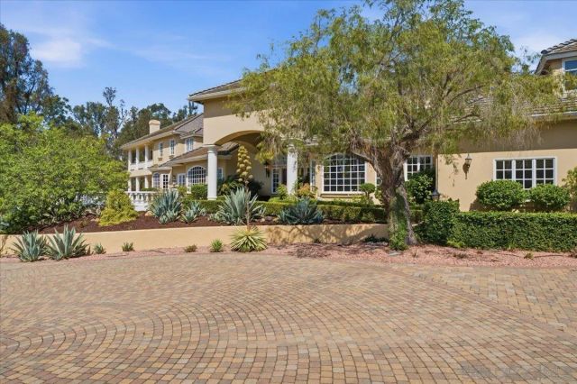 6150 Avenida Alteras, Rancho Santa Fe, CA 92067