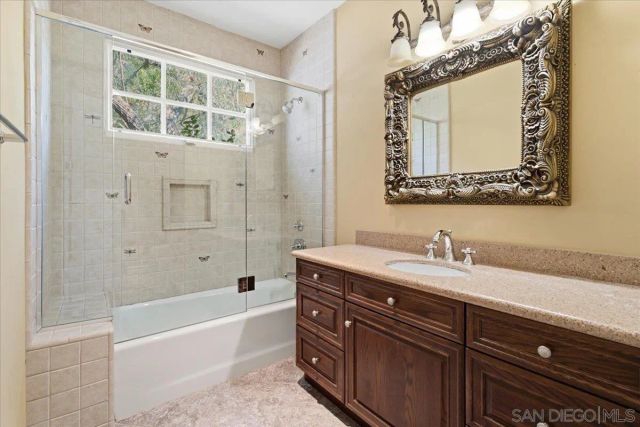 6150 Avenida Alteras, Rancho Santa Fe, CA 92067