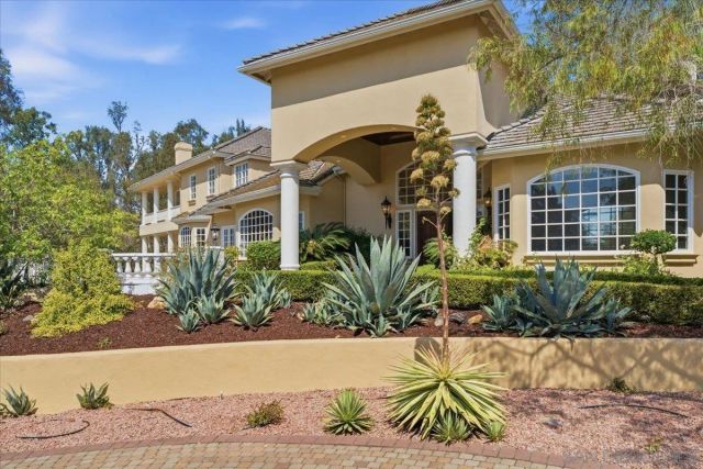 6150 Avenida Alteras, Rancho Santa Fe, CA 92067