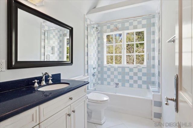 6150 Avenida Alteras, Rancho Santa Fe, CA 92067