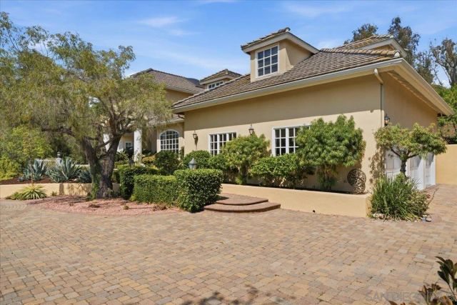 6150 Avenida Alteras, Rancho Santa Fe, CA 92067