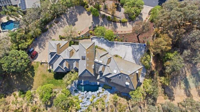 6150 Avenida Alteras, Rancho Santa Fe, CA 92067