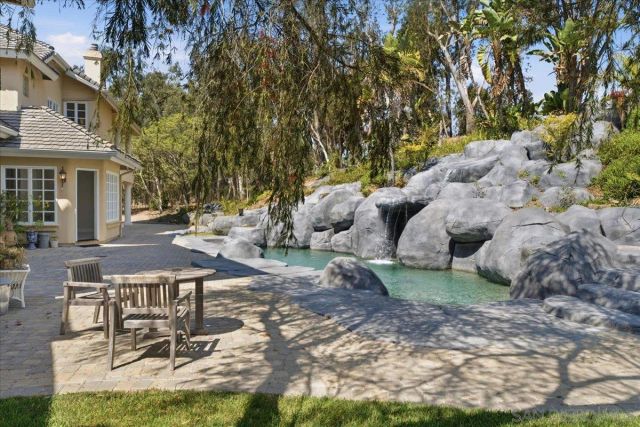 6150 Avenida Alteras, Rancho Santa Fe, CA 92067