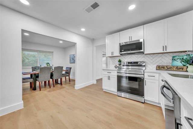 6437 Carousel Drive, Watauga, TX 76148