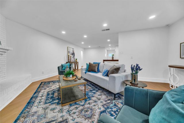 6437 Carousel Drive, Watauga, TX 76148