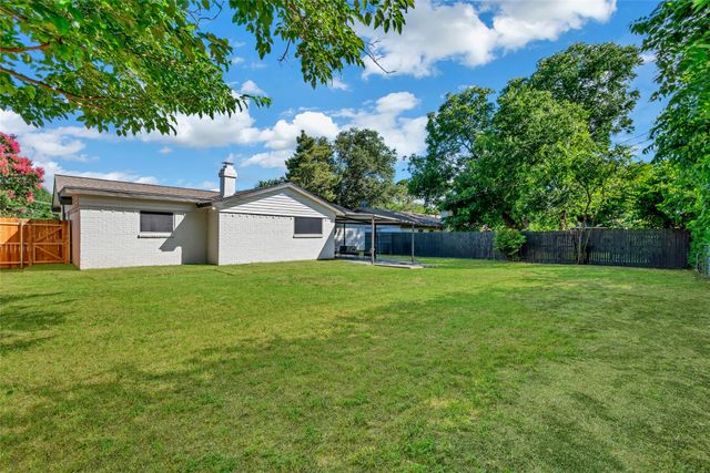 6437 Carousel Drive, Watauga, TX 76148