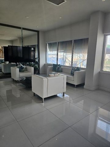 345 N Fort Lauderdale Beach Boulevard 402, Fort Lauderdale, FL 33304