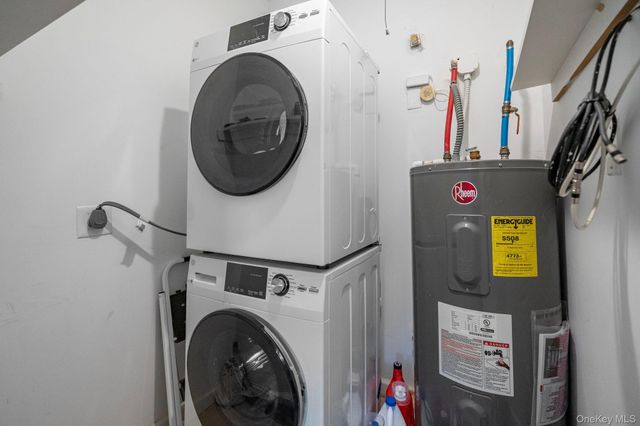 1 Anchorage Way 1401, Freeport, NY 11520