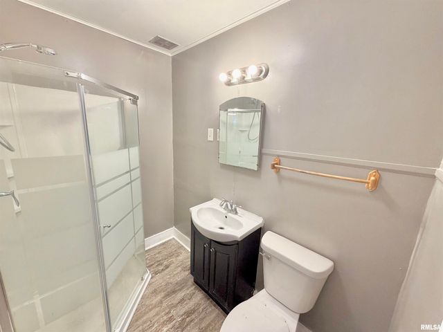 1460 BEECHER Street, Galesburg, IL 61401