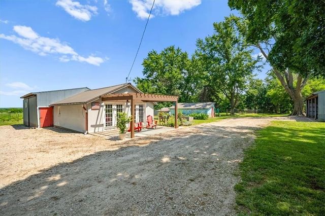 3281 W 319th Street, Louisburg, KS 66053