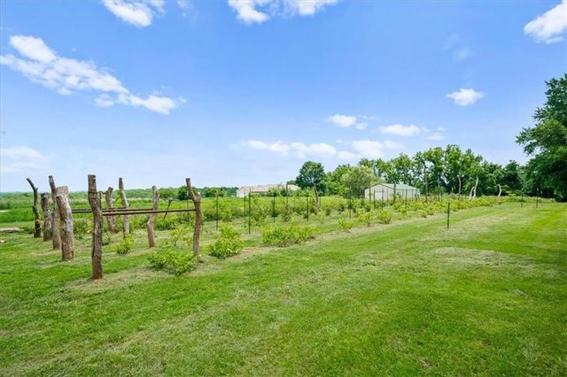 3281 W 319th Street, Louisburg, KS 66053