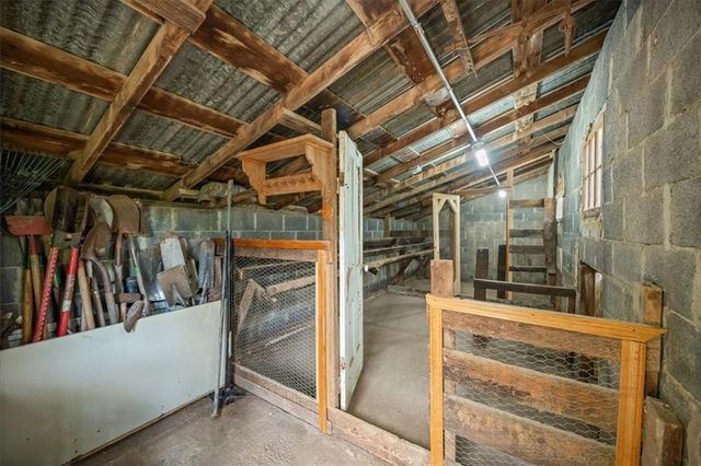 3281 W 319th Street, Louisburg, KS 66053