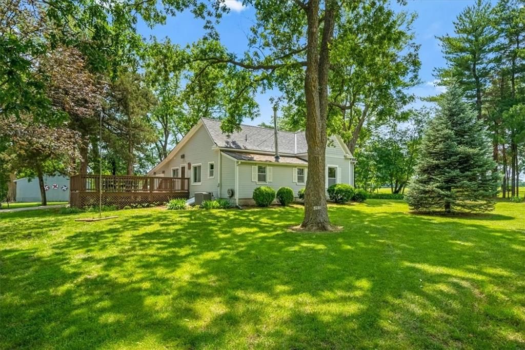 3281 W 319th Street, Louisburg, KS 66053