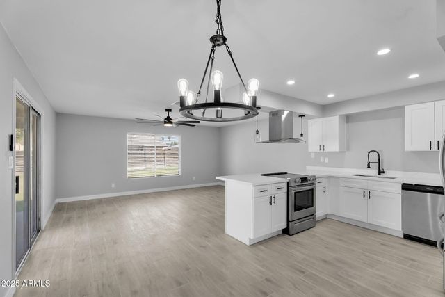 5607 N 73RD Avenue, Glendale, AZ 85303