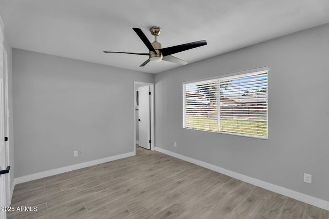 5607 N 73RD Avenue, Glendale, AZ 85303