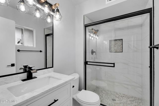 5607 N 73RD Avenue, Glendale, AZ 85303