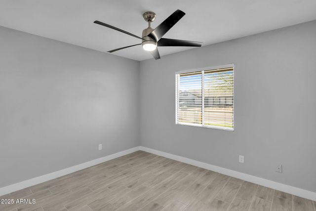 5607 N 73RD Avenue, Glendale, AZ 85303