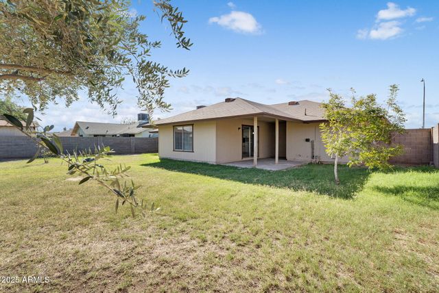 5607 N 73RD Avenue, Glendale, AZ 85303