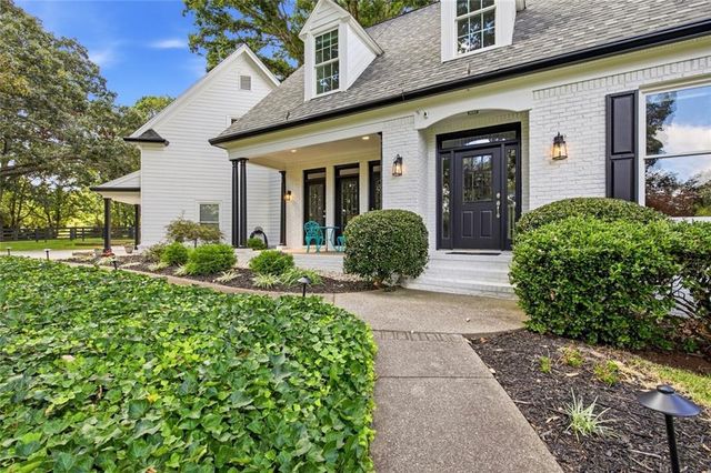 565 Old Lathemtown Road, Canton, GA 30115