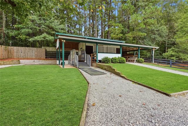565 Old Lathemtown Road, Canton, GA 30115
