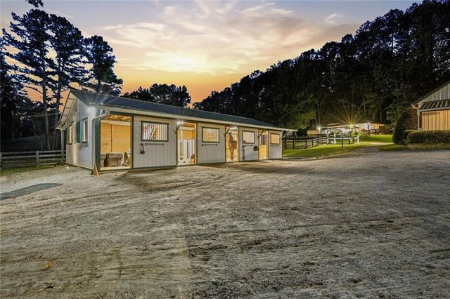 565 Old Lathemtown Road, Canton, GA 30115