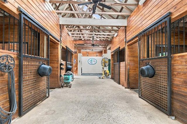 565 Old Lathemtown Road, Canton, GA 30115